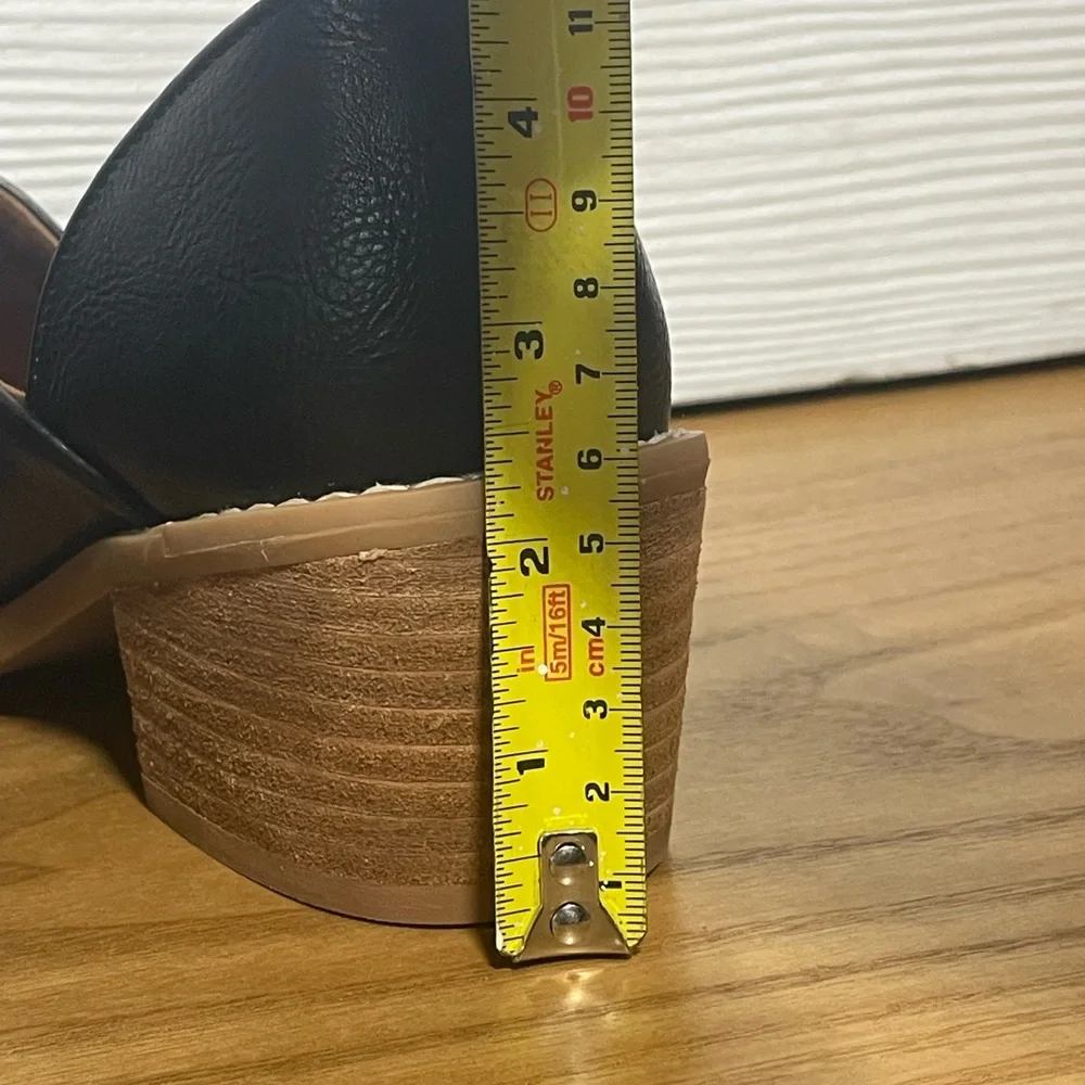 NEW Cynthia Rowley Black Ankle Boots - Picture 11 of 12